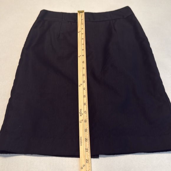 J. Crew Black Pencil Skirt in Super 120s Wool Size 4 - Picture 7 of 11